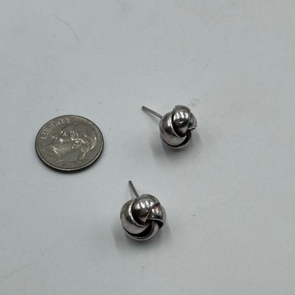 Sterling silver love knot stud‎ earrings - Picture 3 of 16